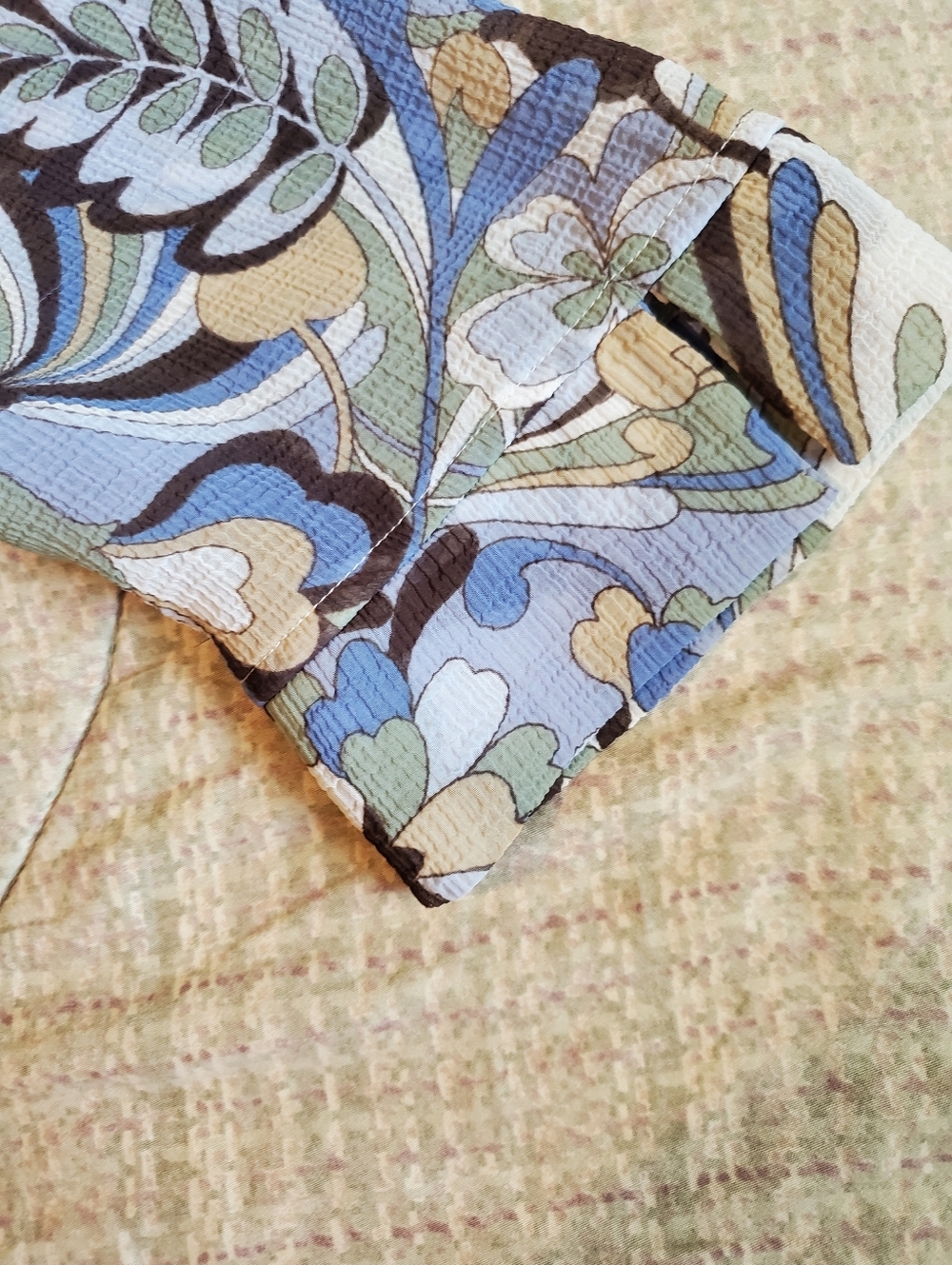 Alfred Dunner Womens Sheer Blouse Vintage Blue & Tan Floral Paisley Sz 14 - Picture 4 of 9